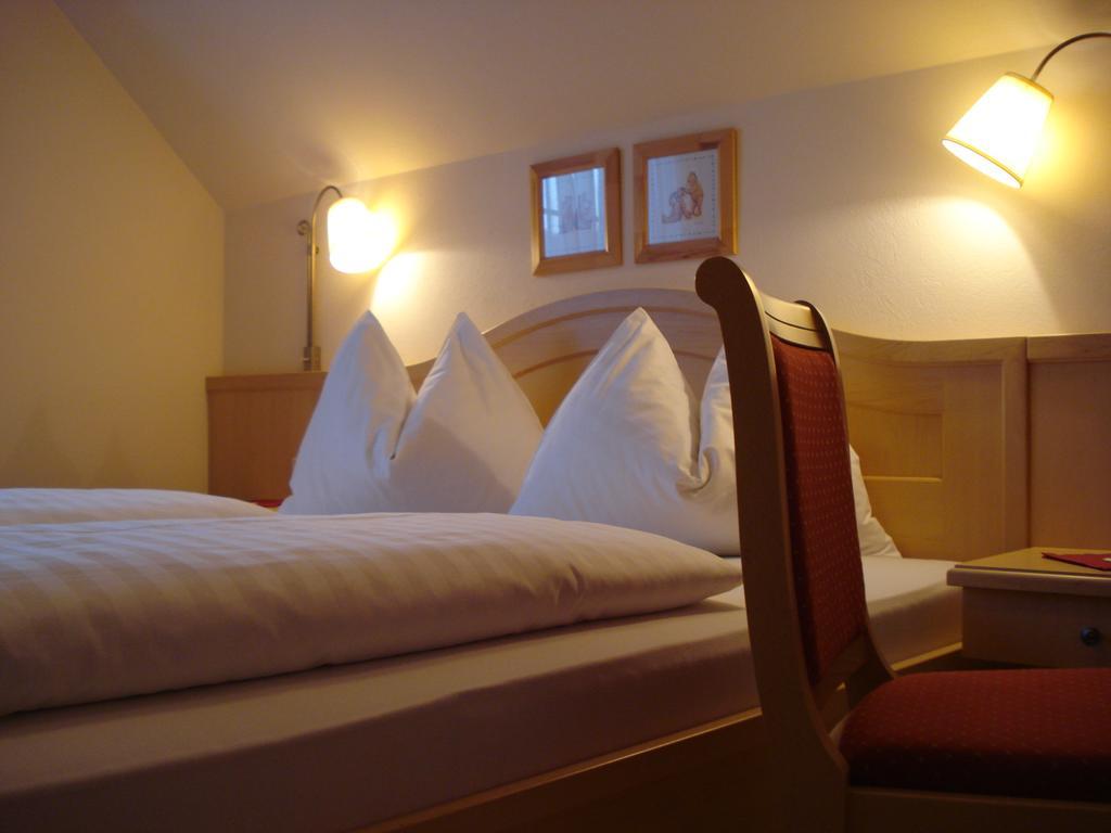 Pension Rudi - Weingut Kellner Hotel Pulkau Luaran gambar
