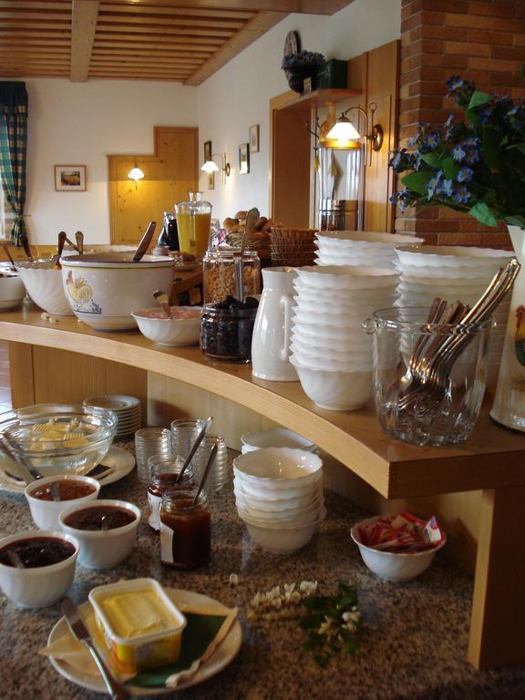 Pension Rudi - Weingut Kellner Hotel Pulkau Luaran gambar